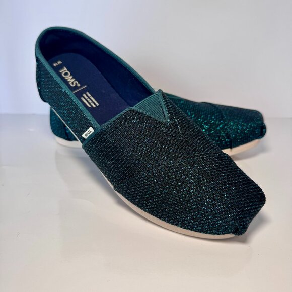 TOMS size 10 NWT Galapagos Green Sparkling Knit Slip Ons Ortholite / Flats - Picture 1 of 12